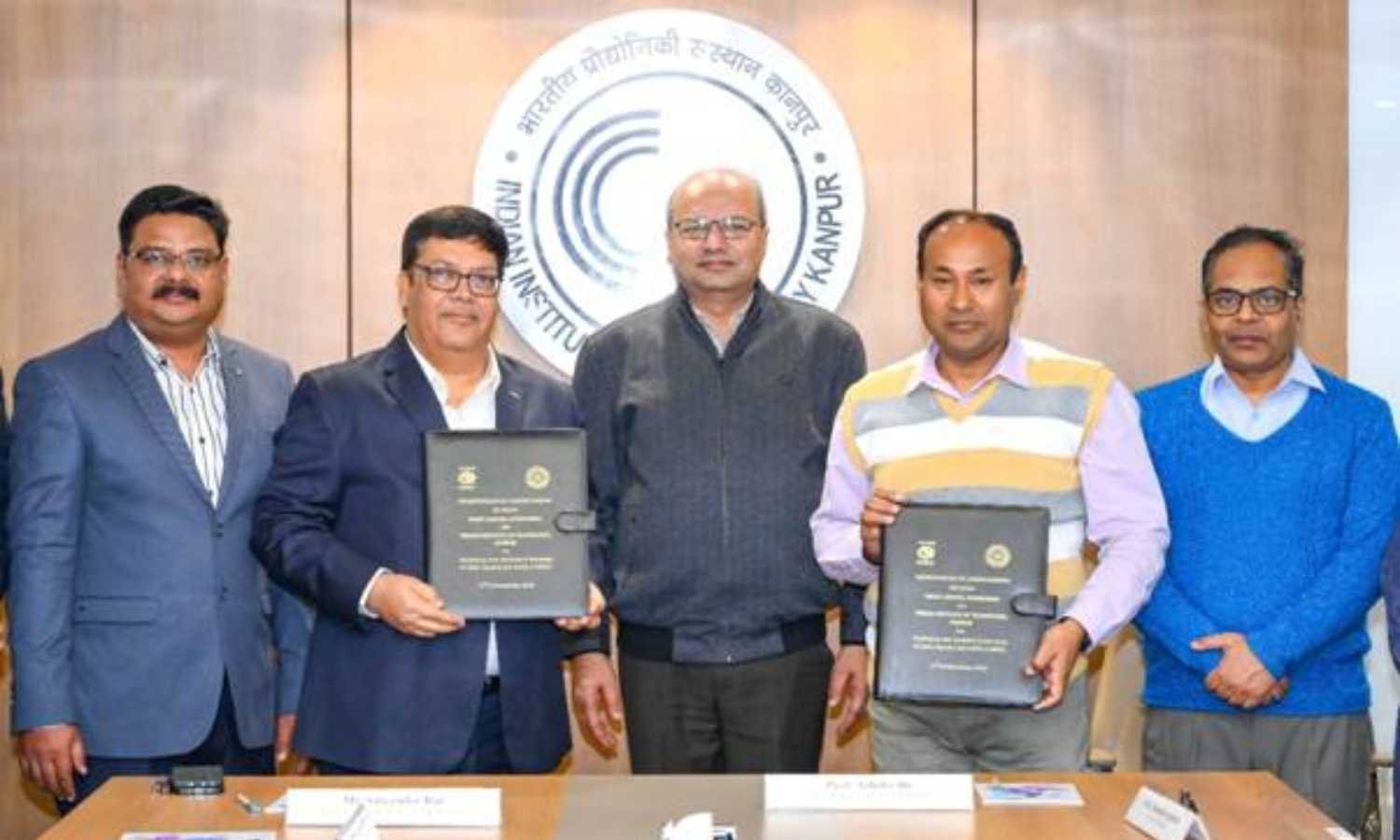 NMDC, IIT Kanpur sign MoU for cybersecurity, AI initiatives