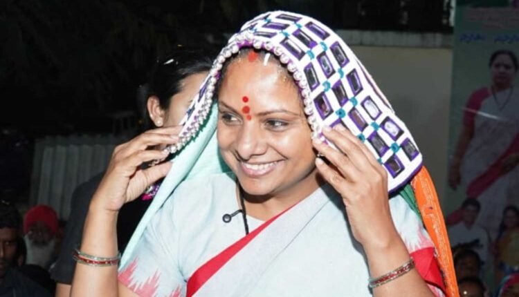 Kavitha tribal stay during Jagriti Janam Baat
