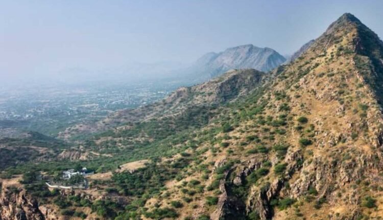 Centre announces Aravalli mining ban amid criticism