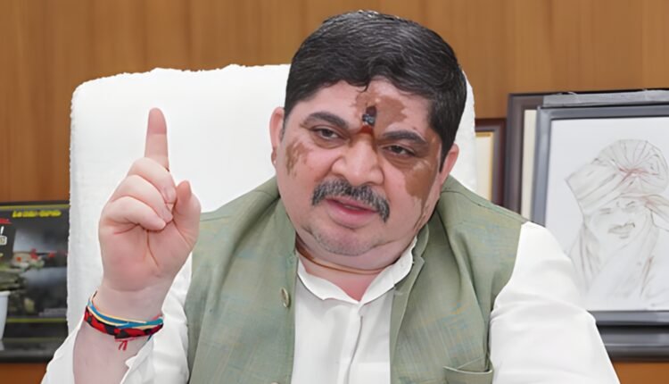 Ponnam Prabhakar calls for Congress victory in third phase polls