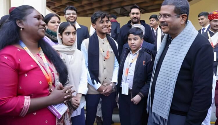 Dharmendra Pradhan meets PM-YUVA 3.0 authors