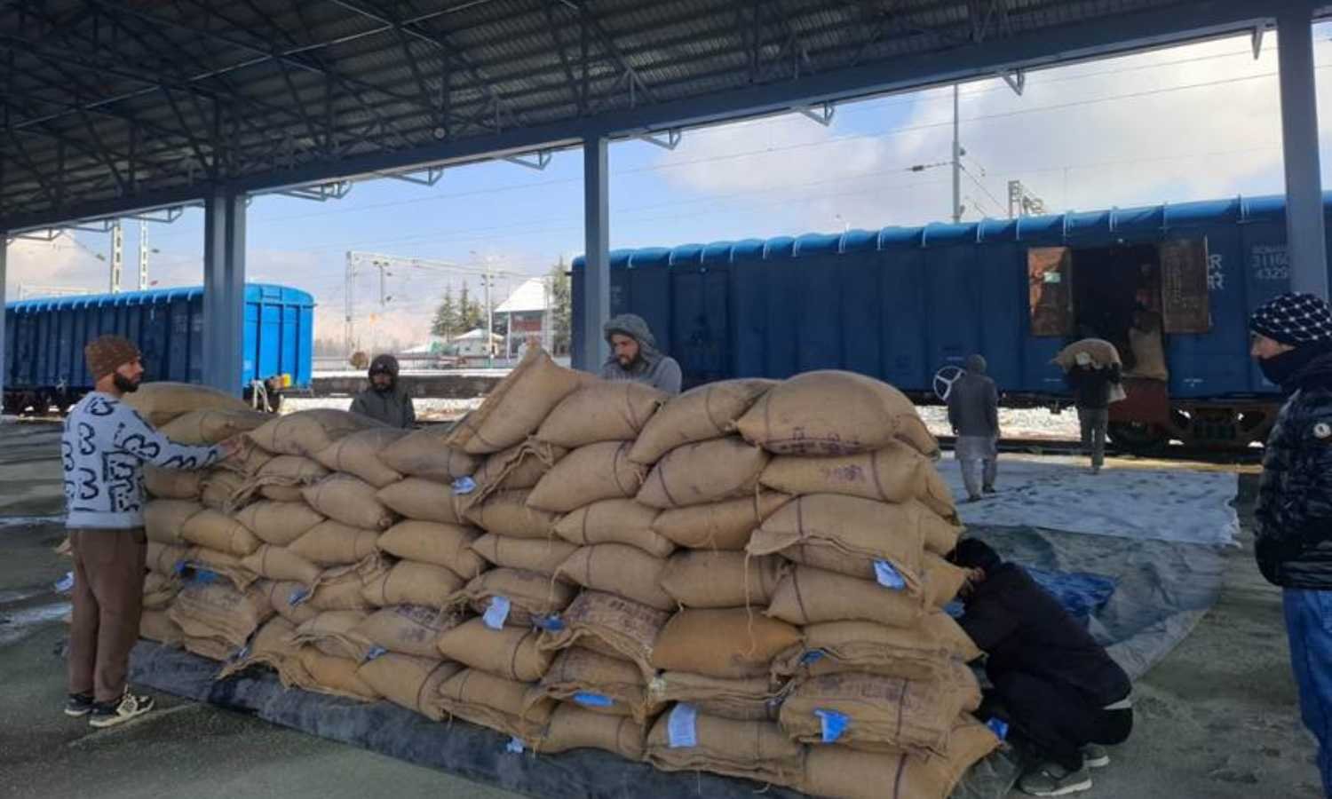 Foodgrain rake reaches Anantnag via Kashmir rail connectivity