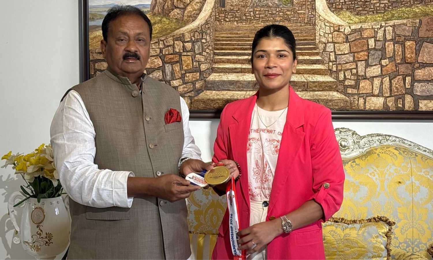Nikhat Zareen meets Shabbir Ali after national boxing gold