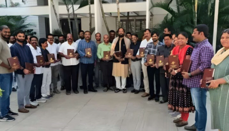 Uttam Kumar Reddy on irrigation tail-end ayacuts