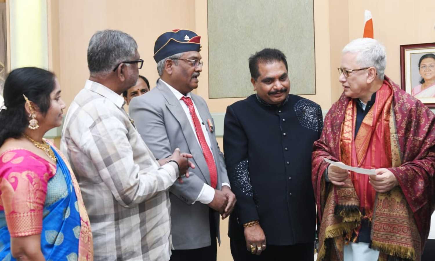 Vasavi Clubs donates ₹25 lakh to Sainik Welfare Fund