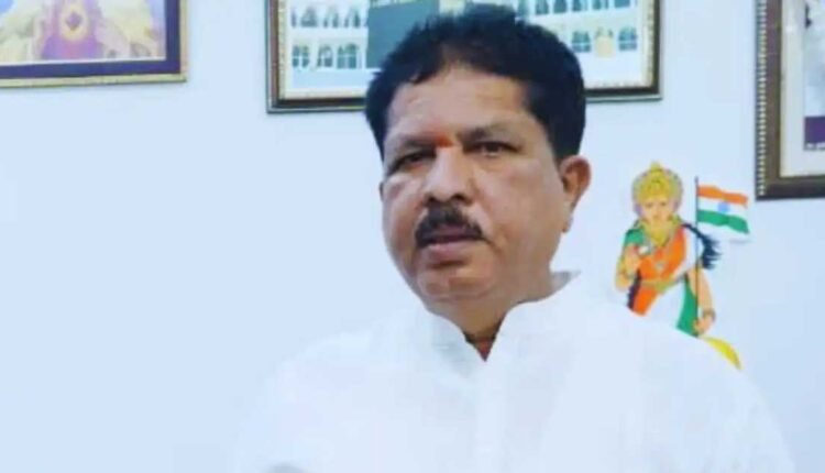 Kukatpally MLA targets HYDRAA Commissioner