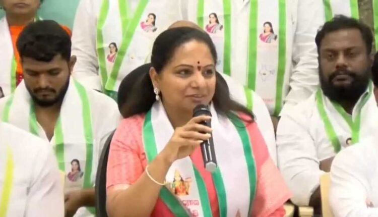 Kavitha attacks Telangana Thalli statue change