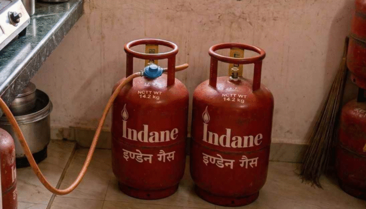 LPG booking rules unchanged, no shortage: Centre