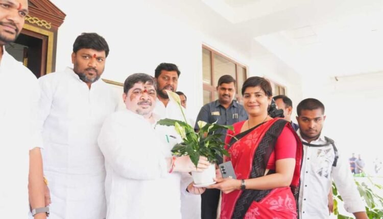 Hyderabad Praja Palana review for 99-day action plan