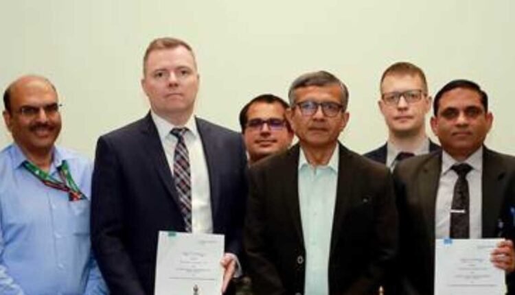 MoD signs Rs 858 crore defence contracts