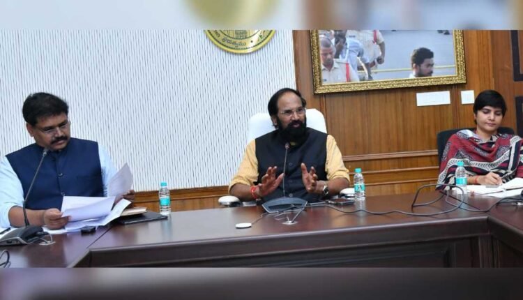 Hyderabad Auto LPG shortage: Uttam reviews transport options