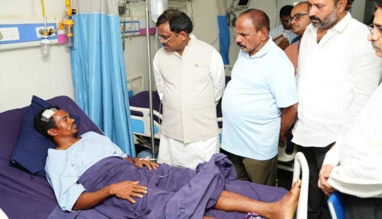 Shankarpally crane accident: Minister visits injured
