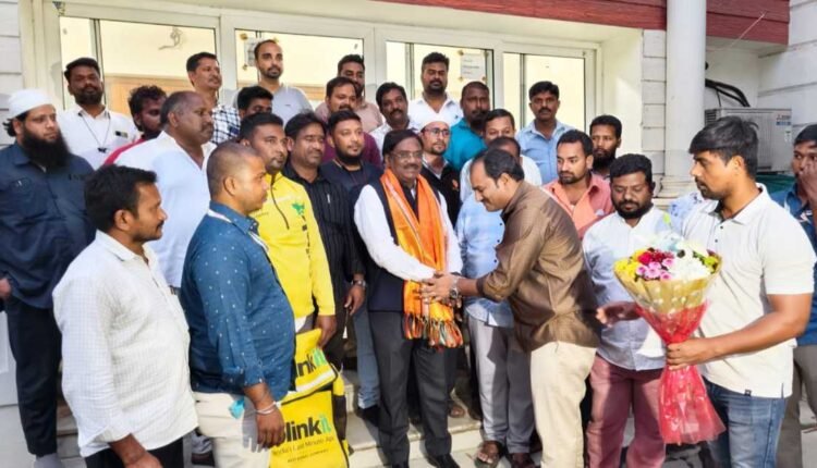 Gig workers welfare law praised in Telangana