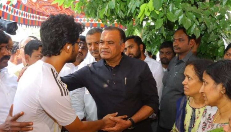 Madhusudan death aid announced by minister