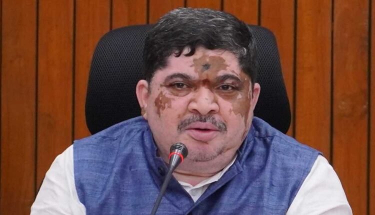 RTC strike withdrawal urged by Ponnam Prabhakar