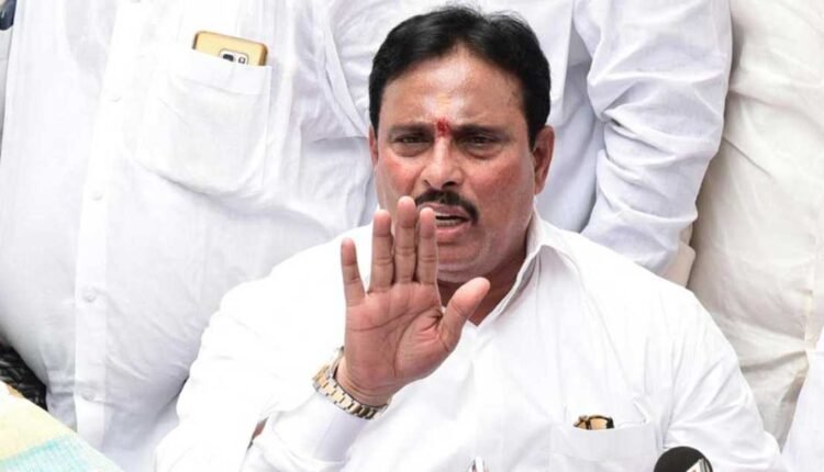 Danam Nagender criticises Kavitha over KCR comments