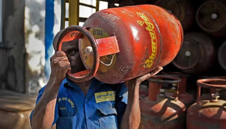 LPG supply situation reviewed in inter-ministerial briefing