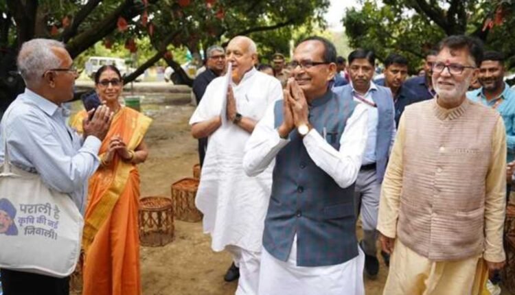 Fruit export roadmap unveiled by Shivraj Singh Chouhan