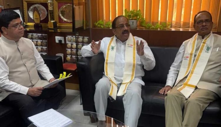 Centre urged to increase Telangana farmers support