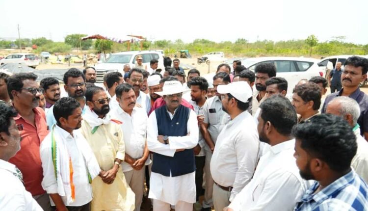 Paddy procurement review held in Mancherial