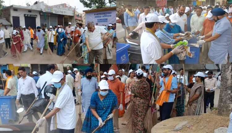 Cleanliness movement vital for Developed India: Thakur