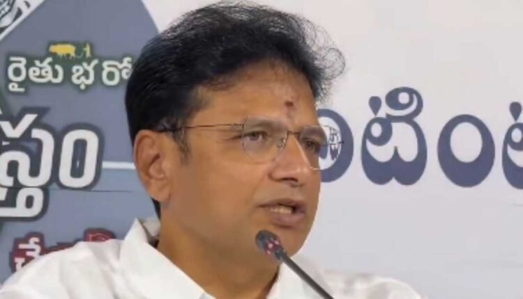 Hitler remarks row: Sridhar Babu defends CM