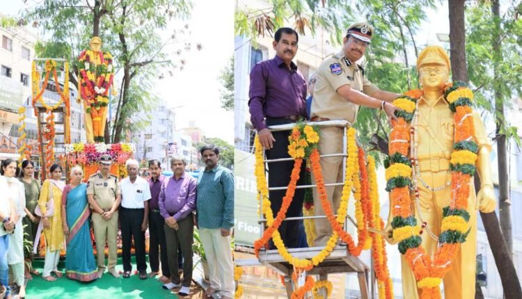 Umesh Chandra inspires police, says Hyderabad CP