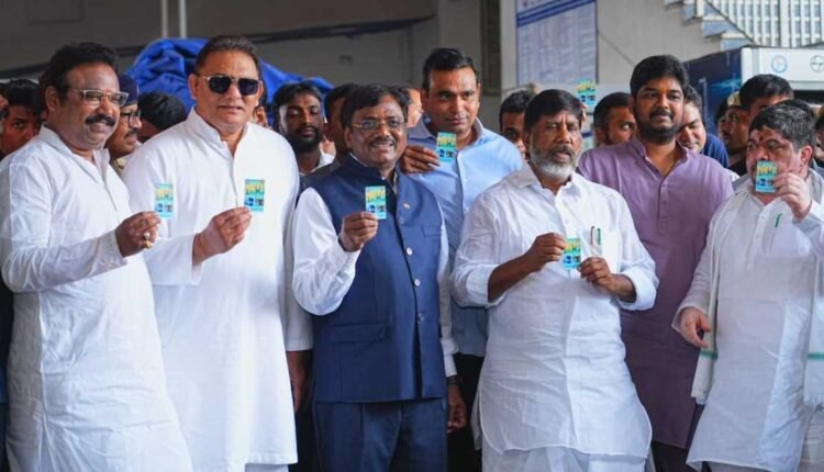 RTC–Metro Common Pass will ease commute, says Azharuddin